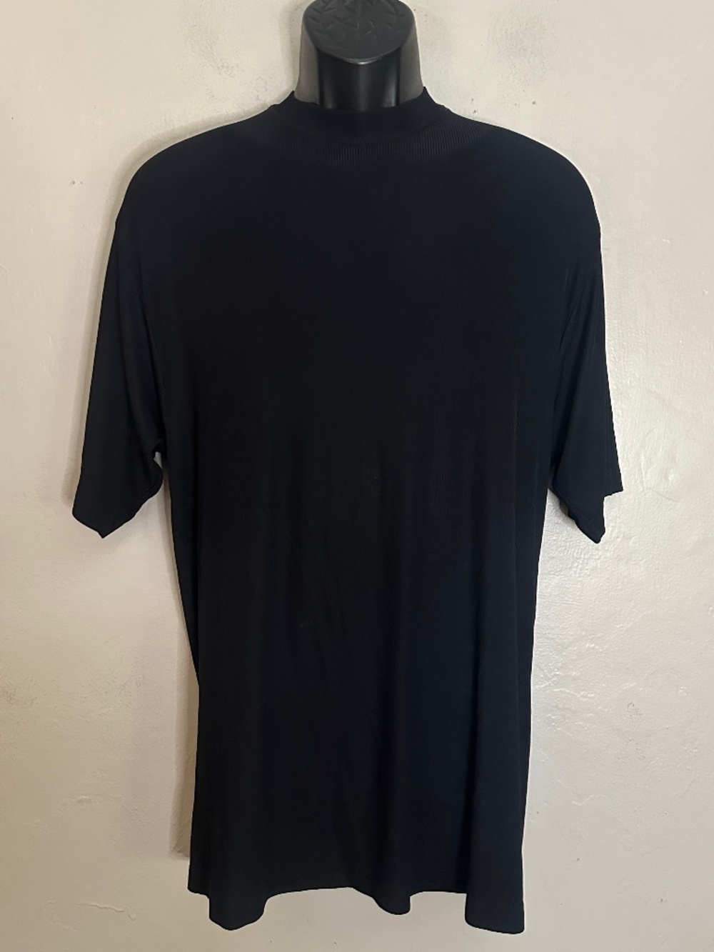 Mondo di Marco Stretch Ribbed T Shirt XL tight fitting style Gently worn